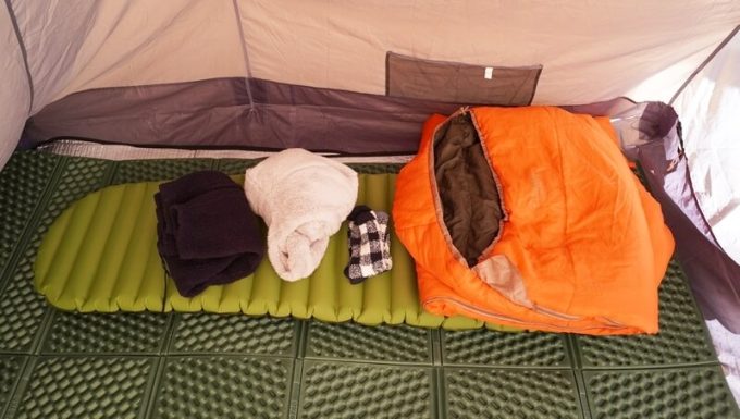 GearDoctorsのエアーマット「Apollo air」は冬も使える | 2層 厚さ8.1