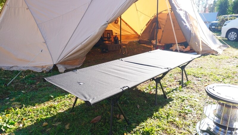 ブルックリン アウトドア カンパニーの2WAYコットは「ハリのある寝心地