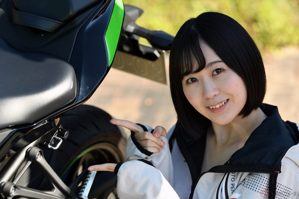 夜道雪のちょっと寄り道」 夢にまでみたカワサキのニーハン4発、Ninja