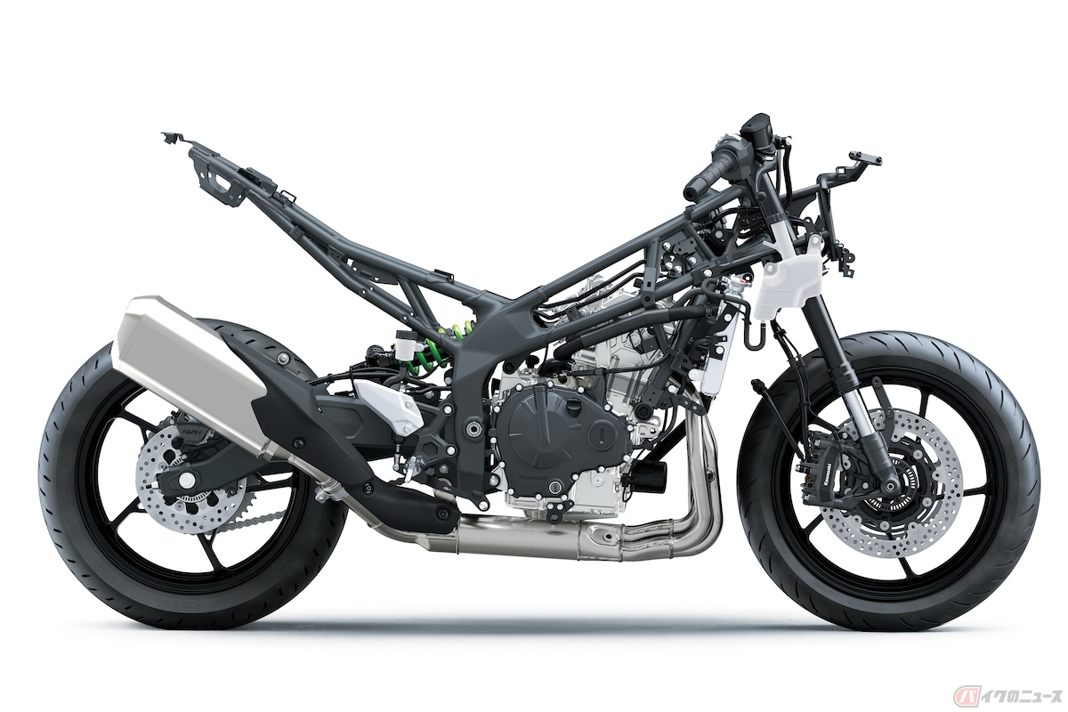 ヨンヒャク4発独占中のカワサキZX-4RRは大型キラーの万能バイクだ