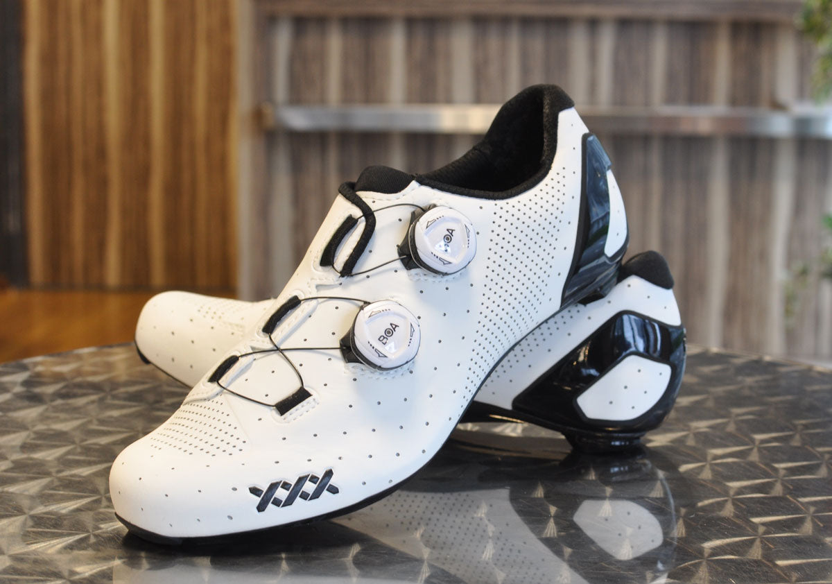 TREK-Segafredoの選手も使用する最新シューズ XXX Road（トリプル