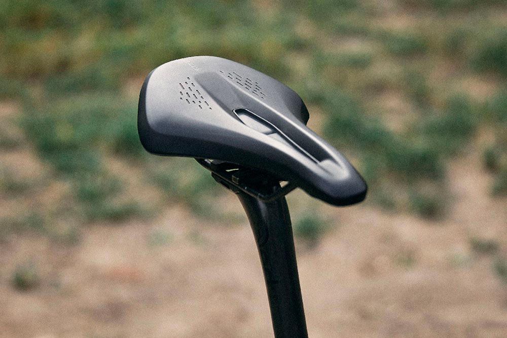 Fizik Releases the Terra Argo Gravel-specific Saddle - BIKEPACKING.com