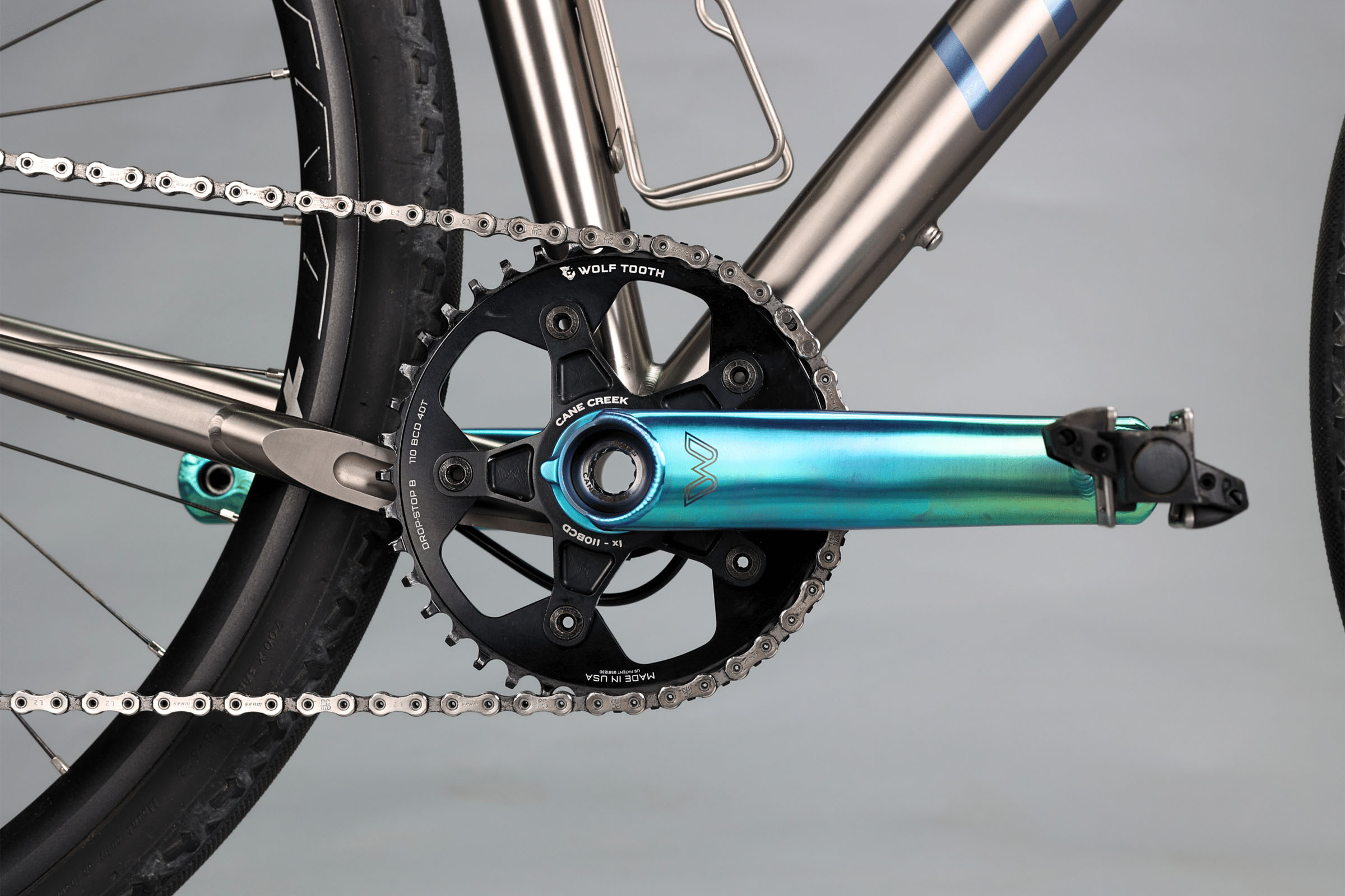 Limited Edition Cane Creek eeWings in Aegean and Matte Black