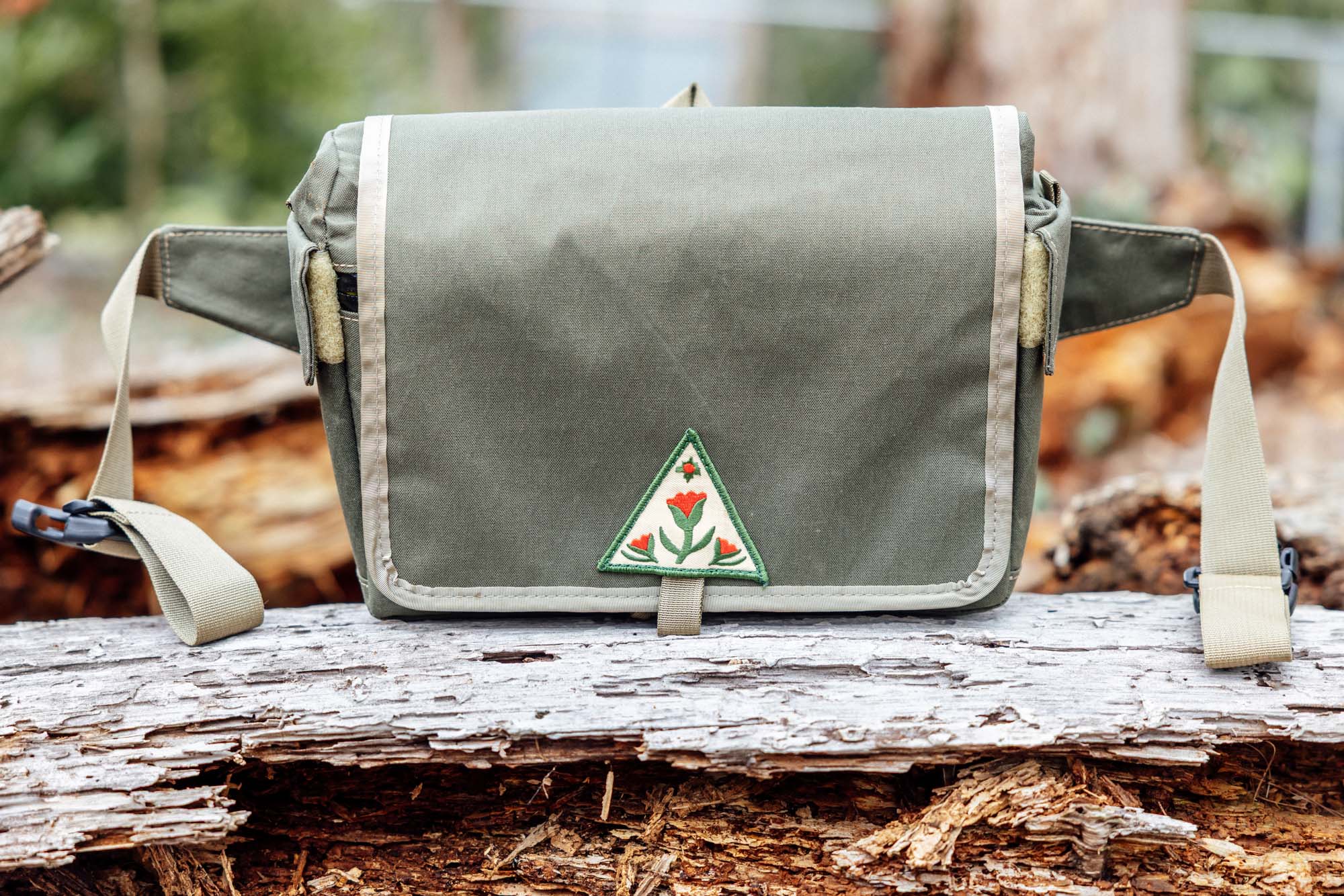 Ron's Bikes Fabio's Fanny Large - BIKEPACKING.com