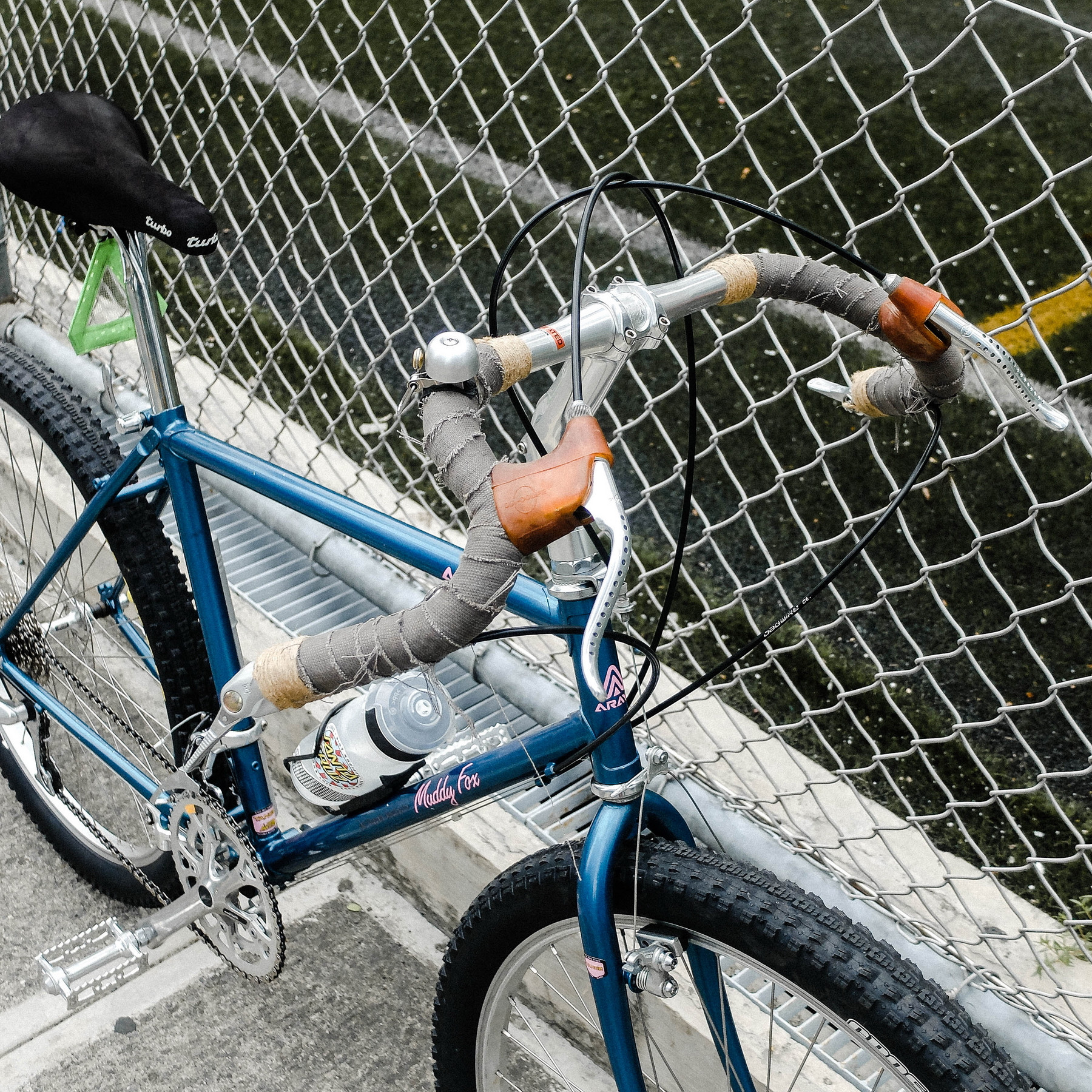 Araya Muddy Fox by @jellectrobot