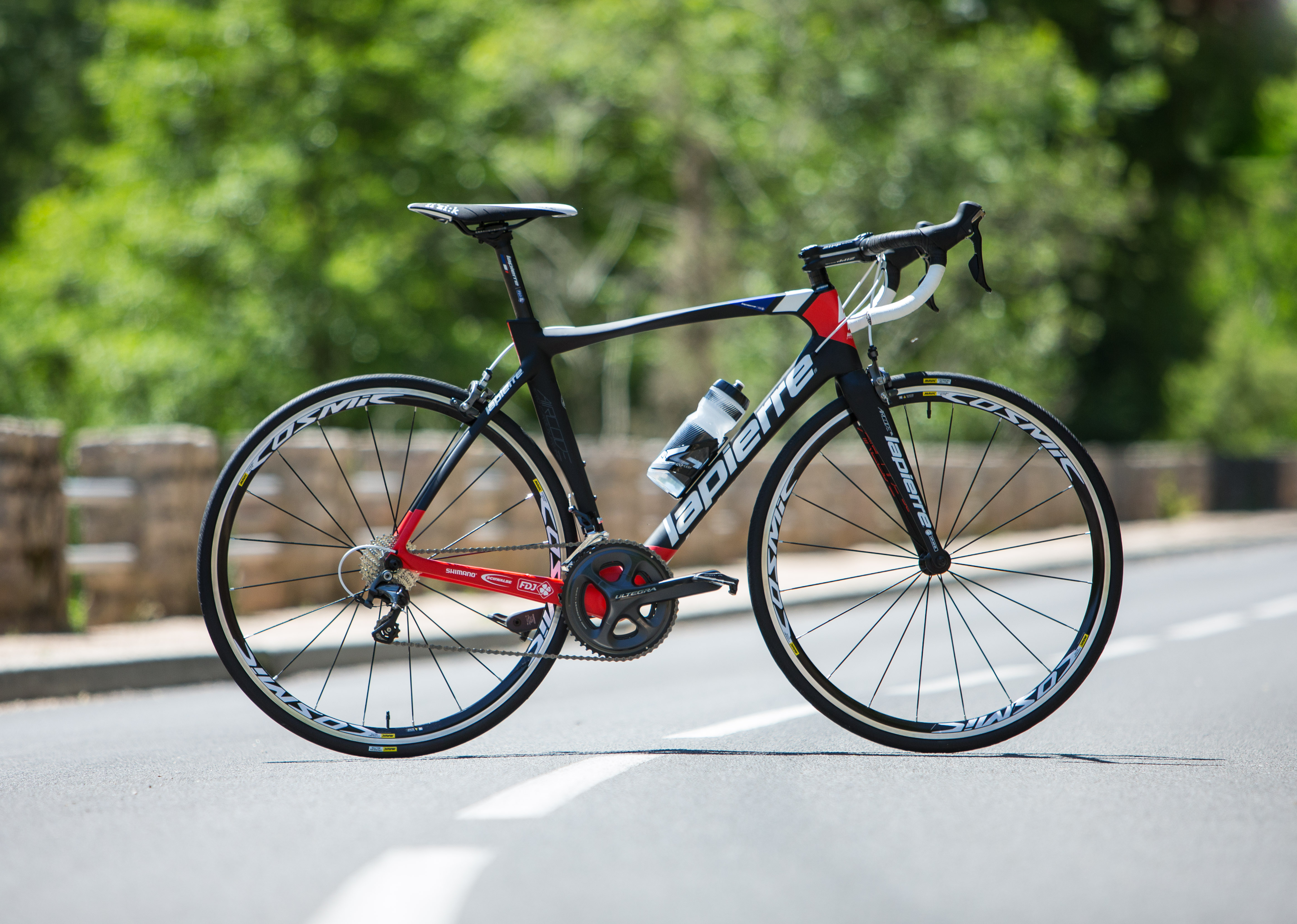 Lapierre Races into 2016 with New Aircode SL and Xelius SL Road
