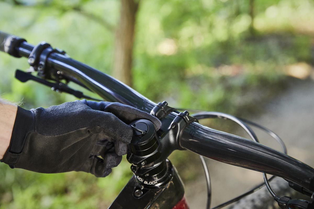 Bontrager hides their BITS Integrated MTB Tool in your steerer for
