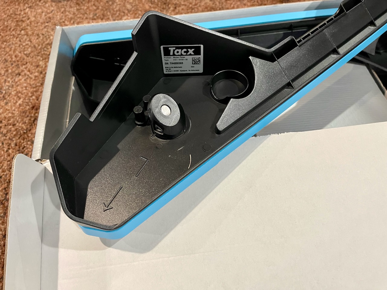 TACX Motion Plates add natural 360° movement to your NEO trainer