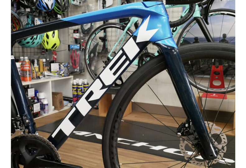 TREK Emonda SL 5 Disc – スポーツサイクル ウエキ｜ SPORT CYCLE UEKI