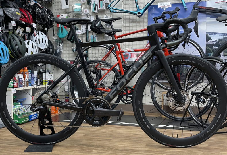 FOCUS IZALCO MAX DISC 9 ULTEGRA Di2 ホイールをデュラに履き替えまし