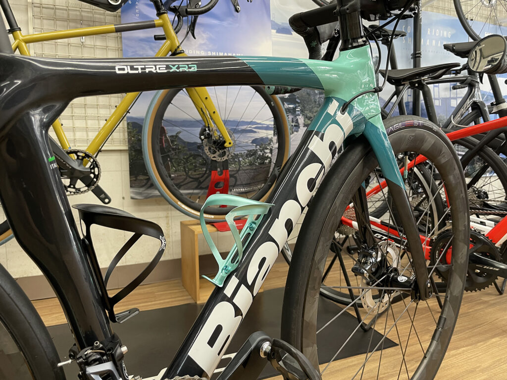 Bianchi OLTRE XR3 x ULTEGRA x Lun HYPERホイール をご注文いただき