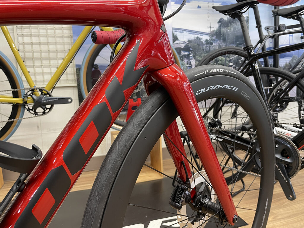 LOOK 785 HUEZ DISC x R8100 ULTEGRA Di2 x DURA-ACE wheels