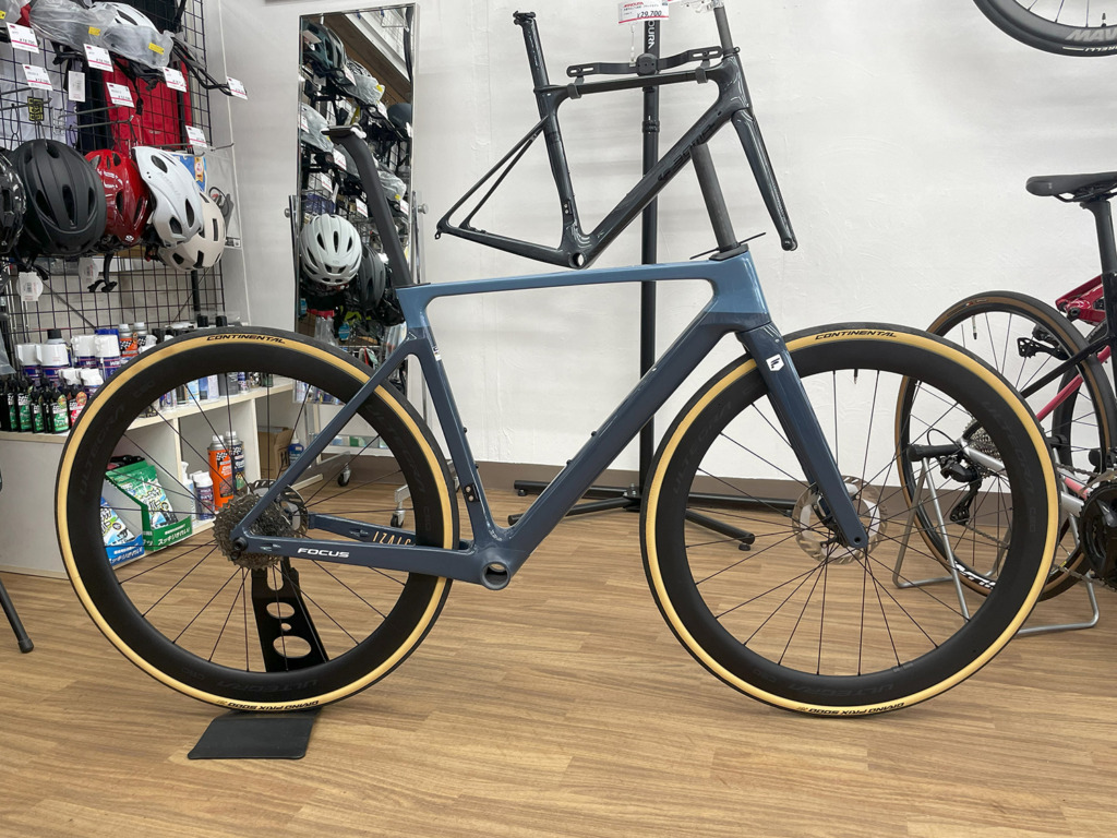 FOCUS IZALCO MAX フレームセットが入荷しました！ – スポーツサイクル