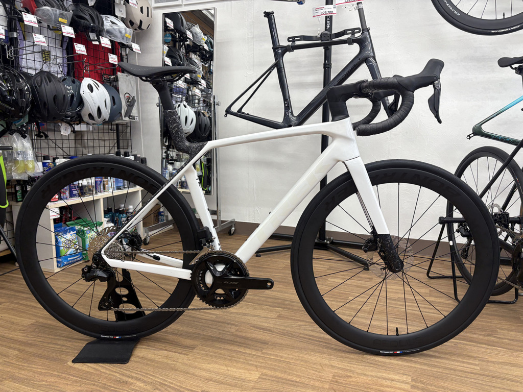 TREK Madone SL 6 Gen 8 新色登場！ – スポーツサイクル ウエキ