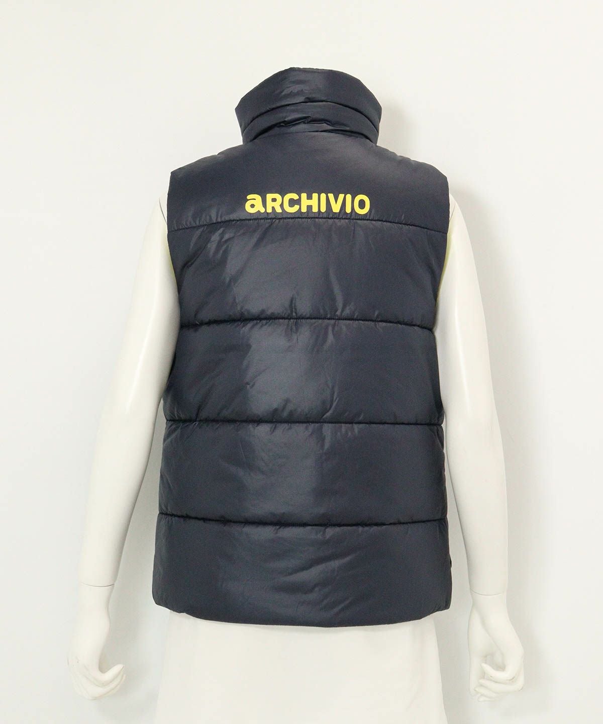 中綿サイドロゴベスト|アルチビオ - ゴルフウェアや婦人服通販