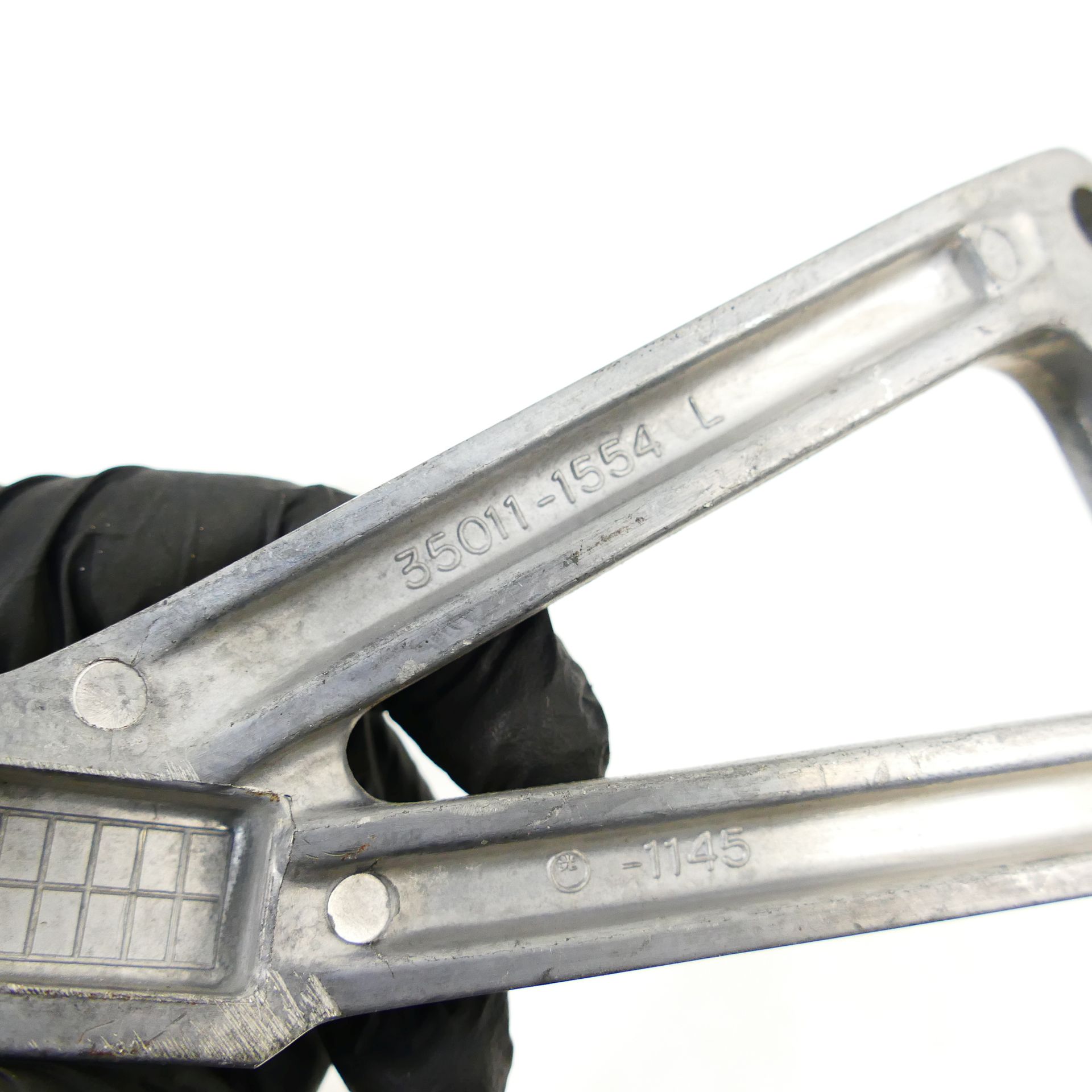 Kawasaki ZX-R 750 J Rear Left Footrest Holder Footrest Plate 63668