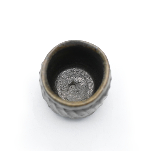 備前焼黒備前鎬酒呑作家：澁田 寿昭 - 備前焼通販ギャラリーしょうざん