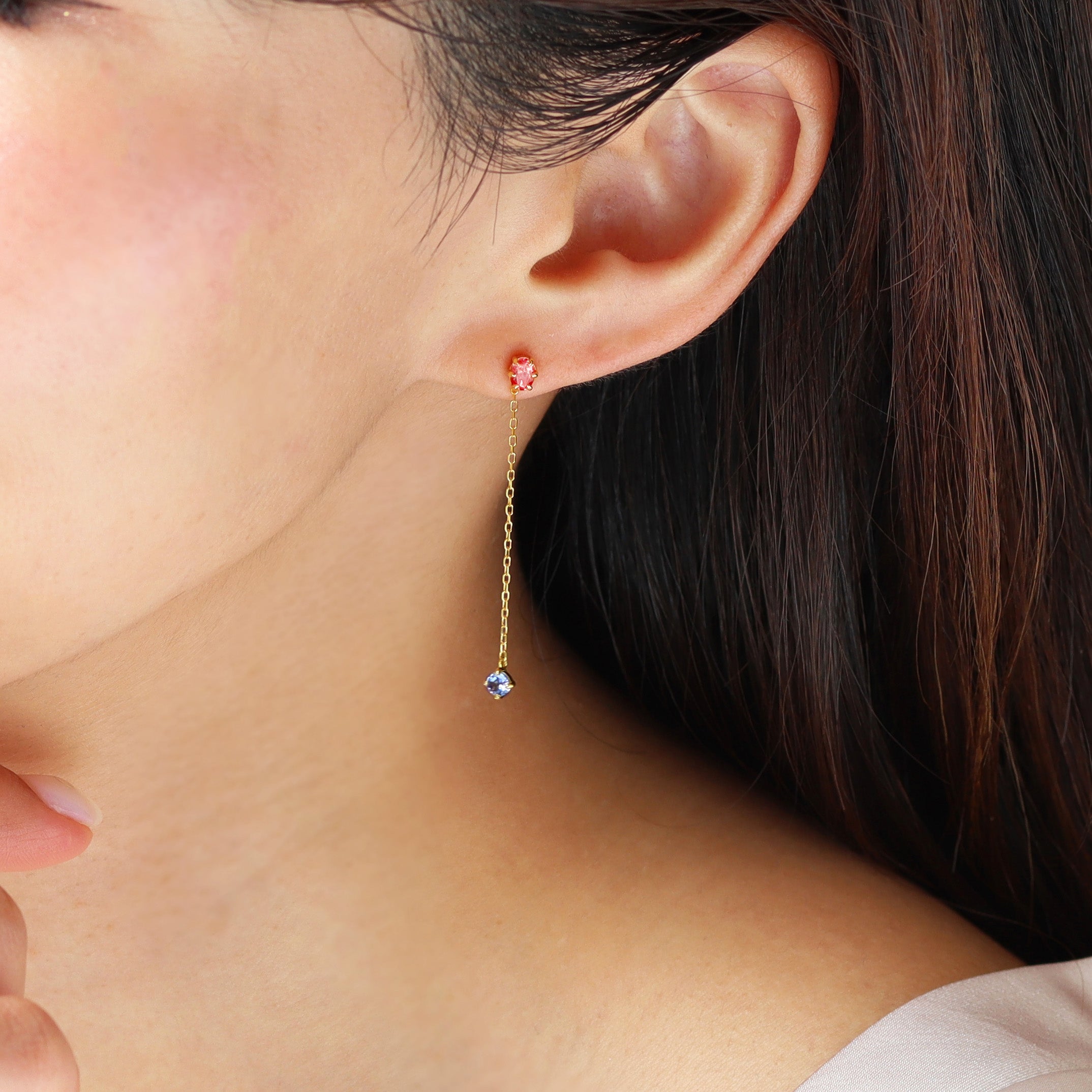 ビズー公式】パパラチアサファイア(ラボグロウン) K18/PTピアス(片耳