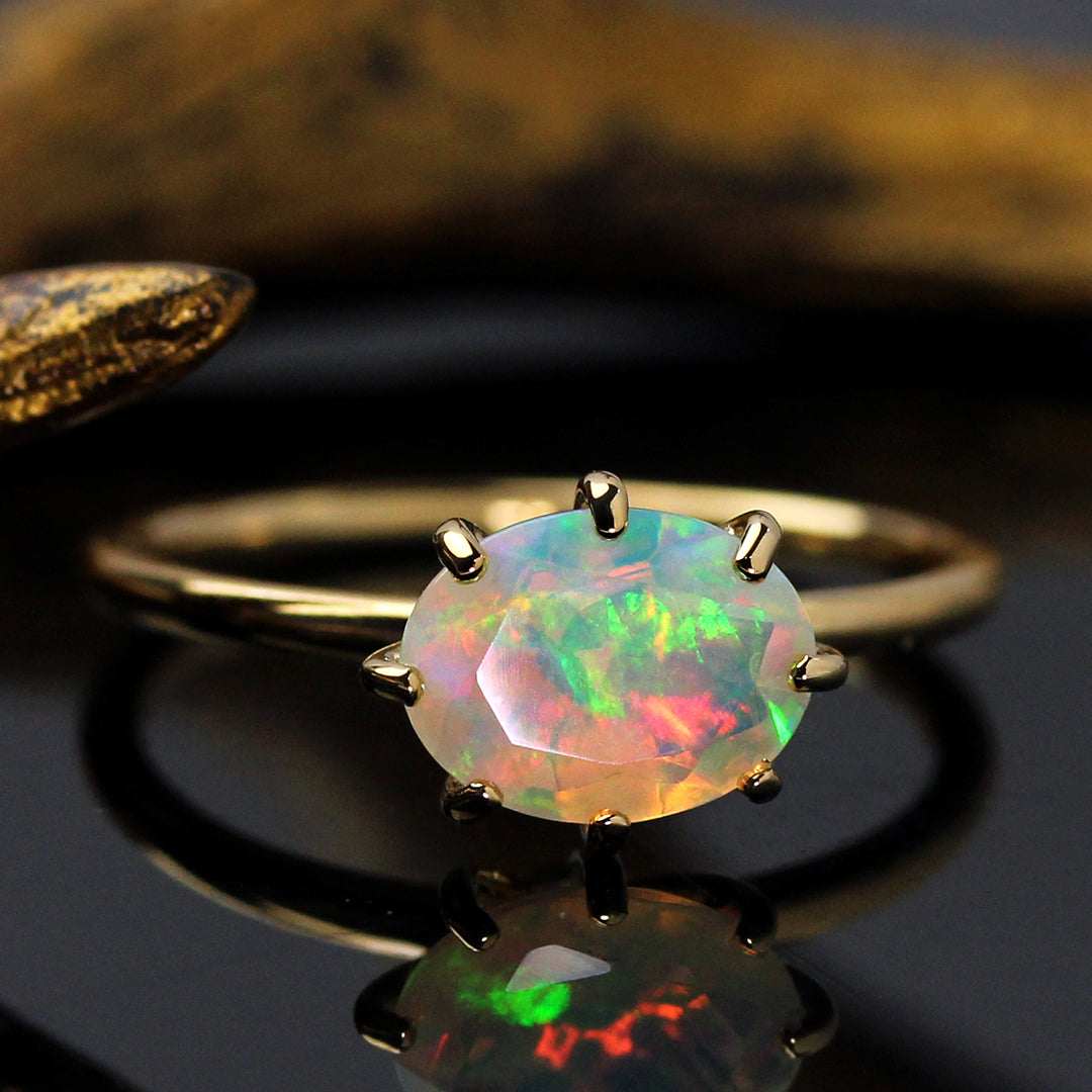 ビズー公式】オパール K18(18金) リング セパージュ | 希少石カラー