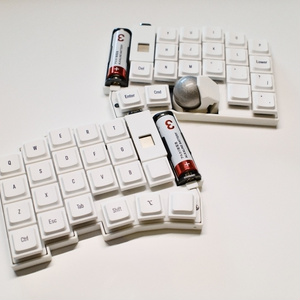 Pyuron ZMK 無線ダブルトラックボールキーボード - sor_mechkeeb - BOOTH