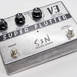 MST P-EQ （エレキギター/エレキベース用コンパクトイコライザー