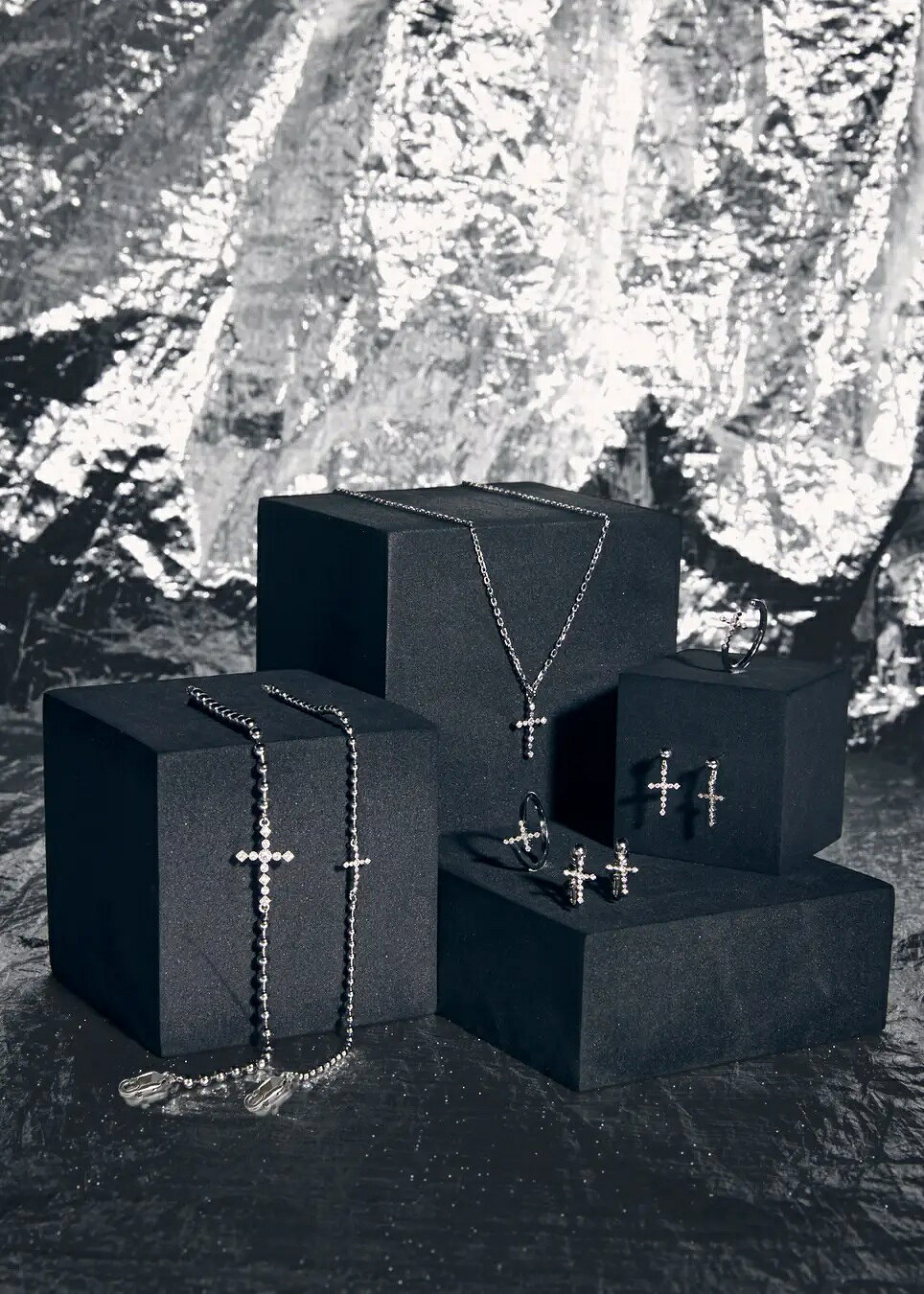 THE RAMPAGE・藤原樹×Infaction、コラボ第4弾は藤原デザインのクロス