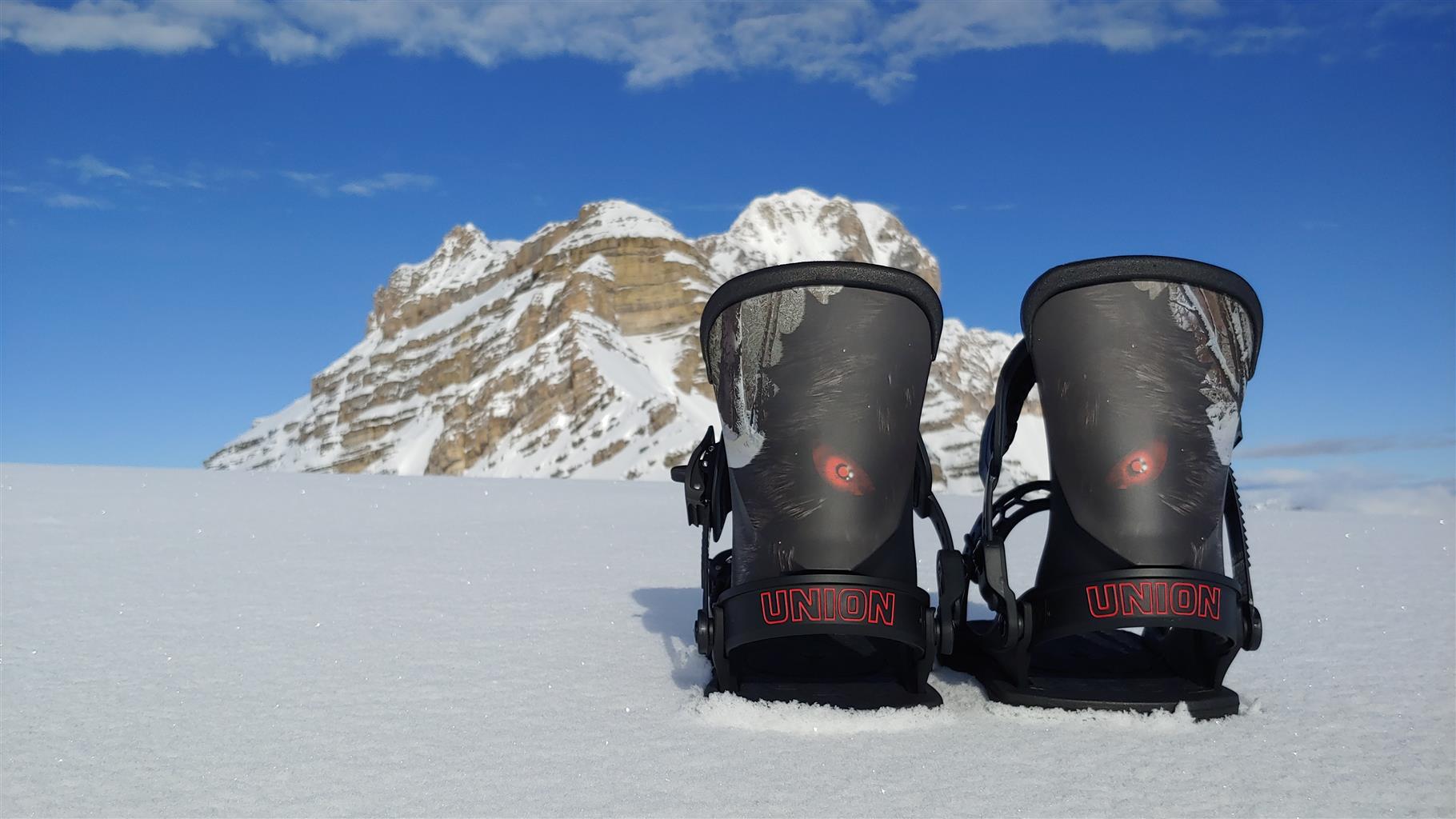 Boardriding | News | World Rookie Tour x Union Custom House Binding