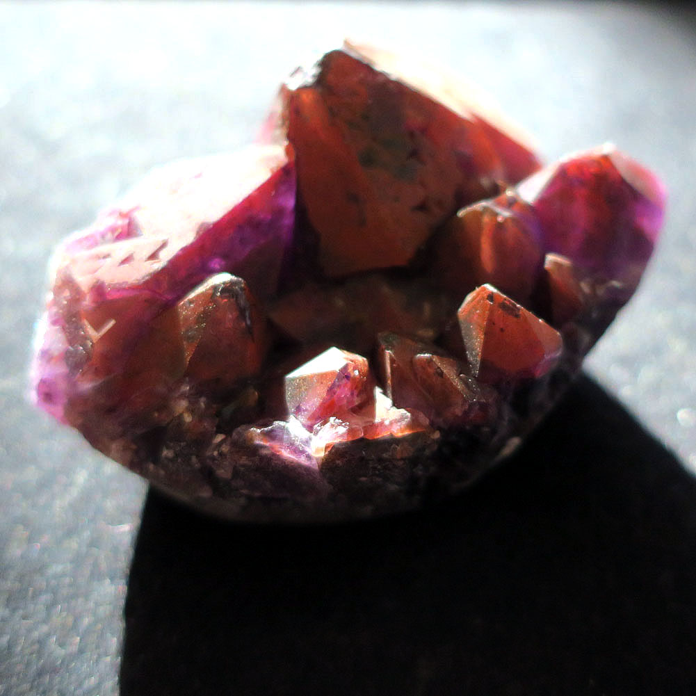 レッドファントム アメジスト｜原石・鉱物・天然石｜コレクション 置物