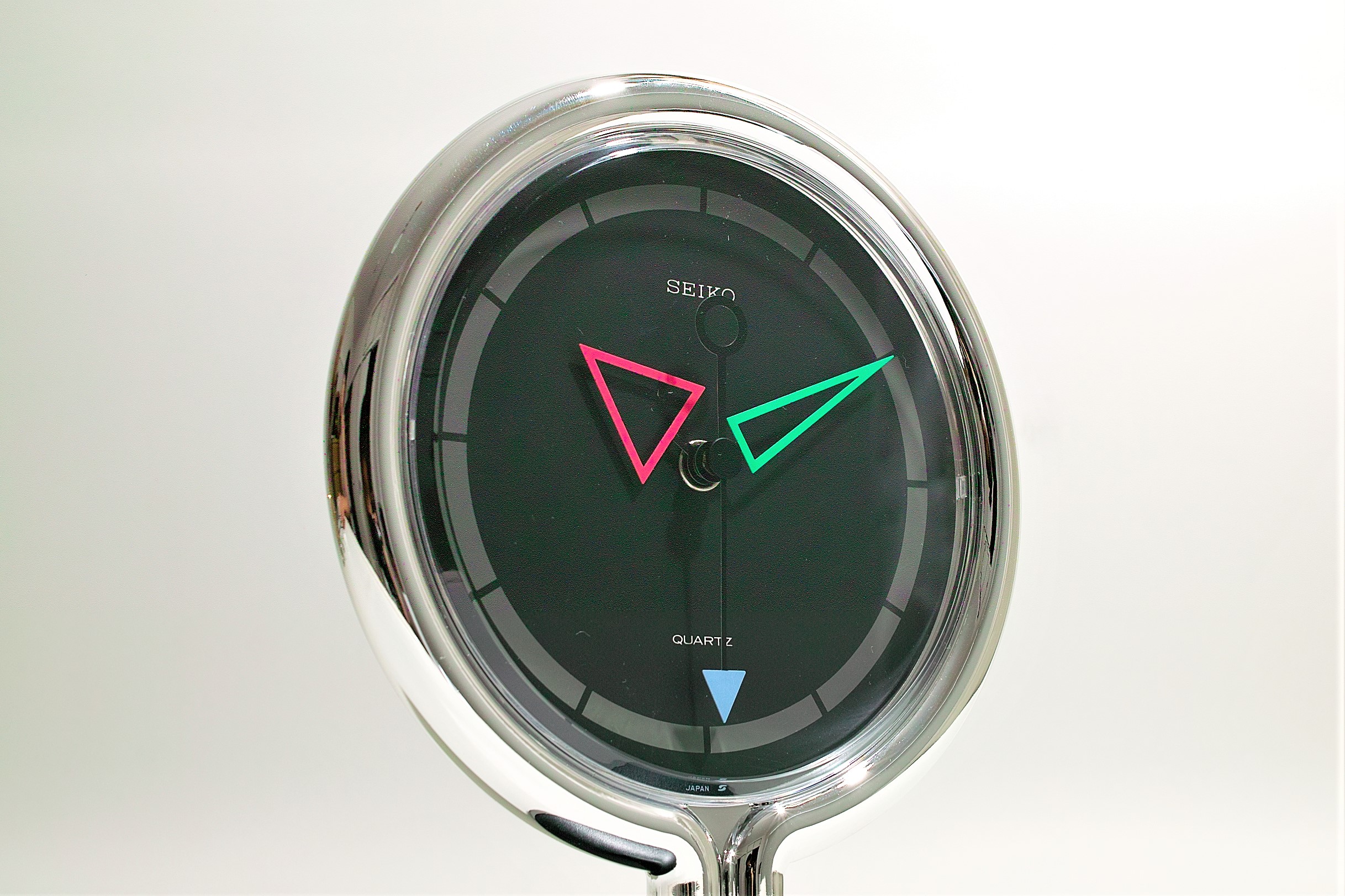 No.6488「ポストモダン置時計」 SOLD | ボルトナットマーケット