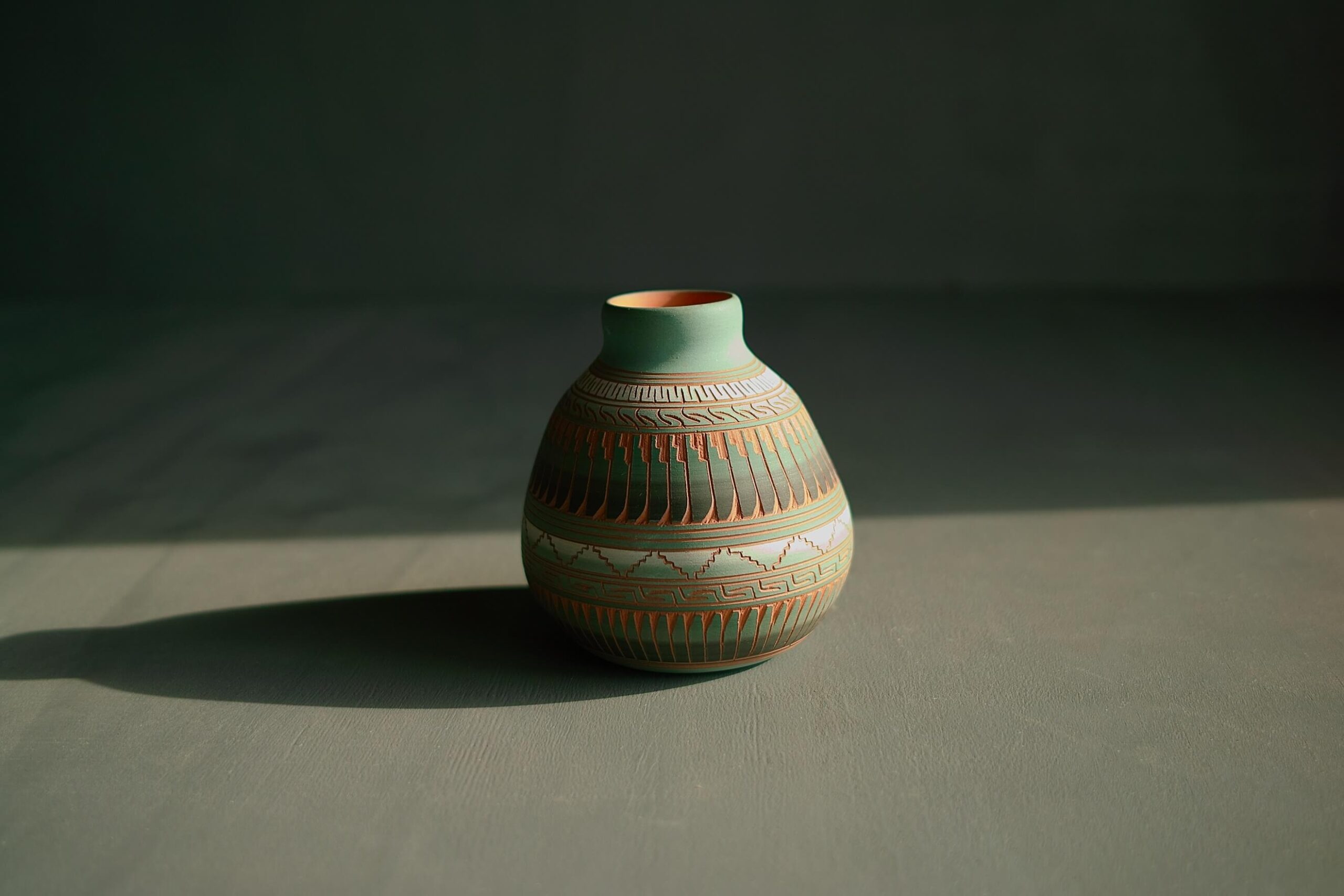 No.7493「世界の民芸：ナバホ族（navajo）のベース」SOLD | ボルト