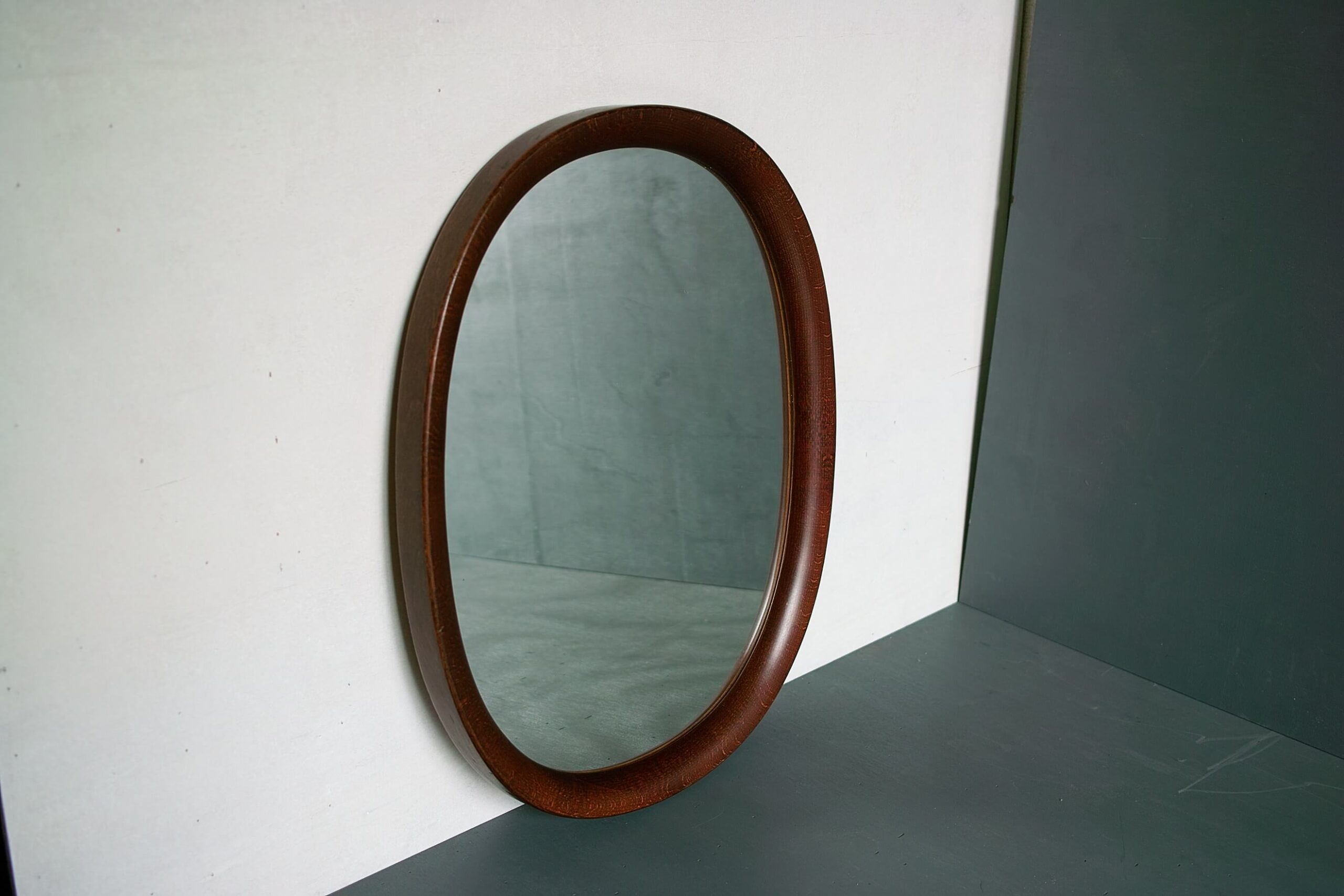 No.7573「曲木のオーバルウォールミラー：秋田木工/柳宗理デザイン