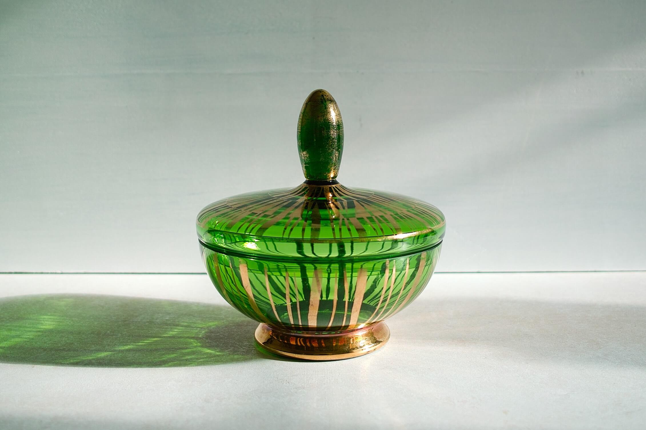 No.8239「ボヘミアガラスのキャニスター/ボンボニエール：チェコ」SOLD