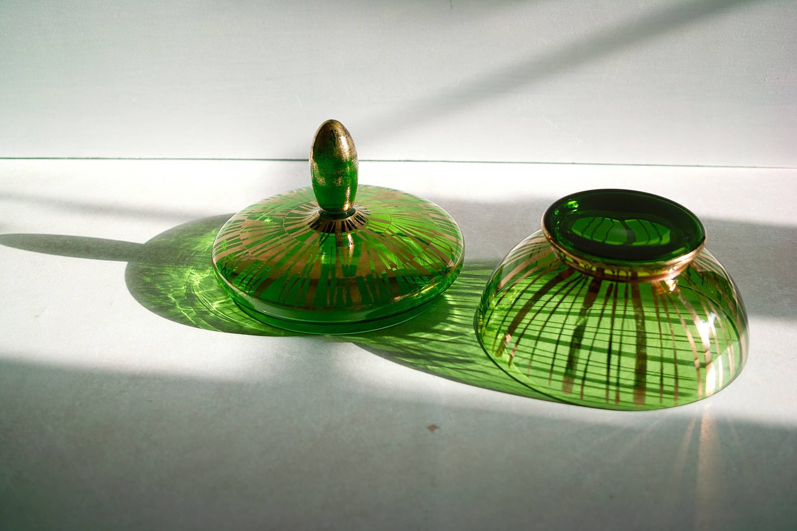 No.8239「ボヘミアガラスのキャニスター/ボンボニエール：チェコ」SOLD