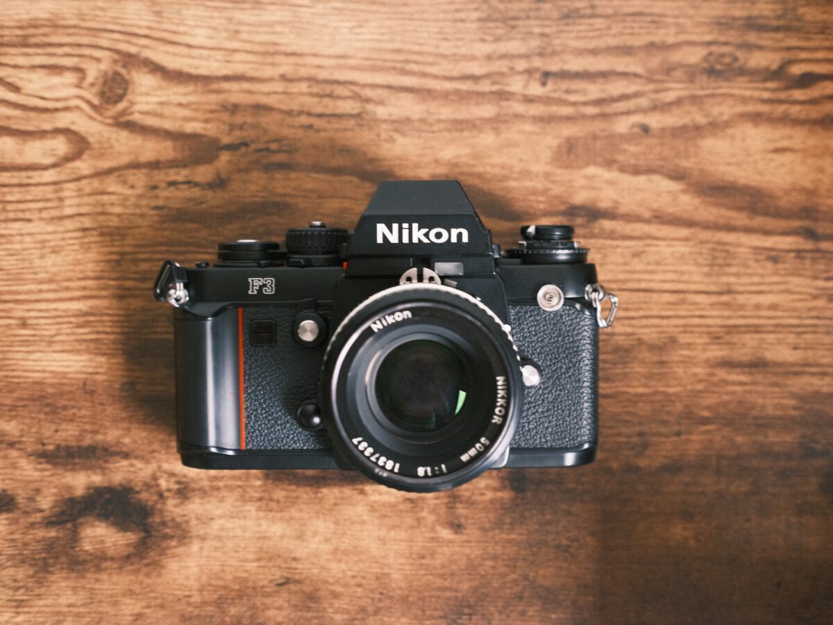 フィルムカメラレビュー。「Nikon F3」 | BORN SURE blog