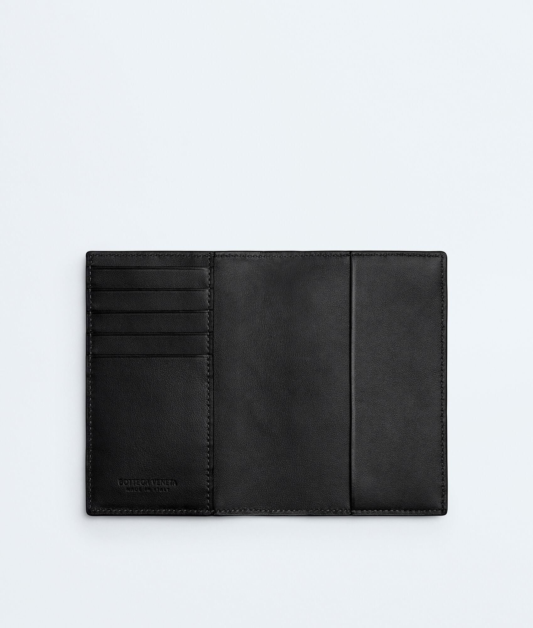 Men's Intrecciato Passport Case in Black | Bottega Veneta US