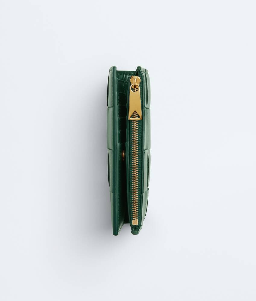 Women's Cassette Medium Bi-Fold Wallet in Emerald green | Bottega