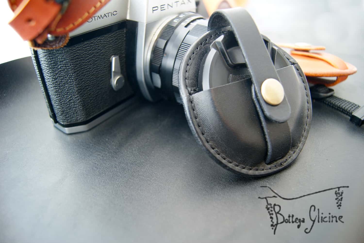 一眼レフカメラのレンズキャップホルダー 62mmまで Canon, Nikon, Sony