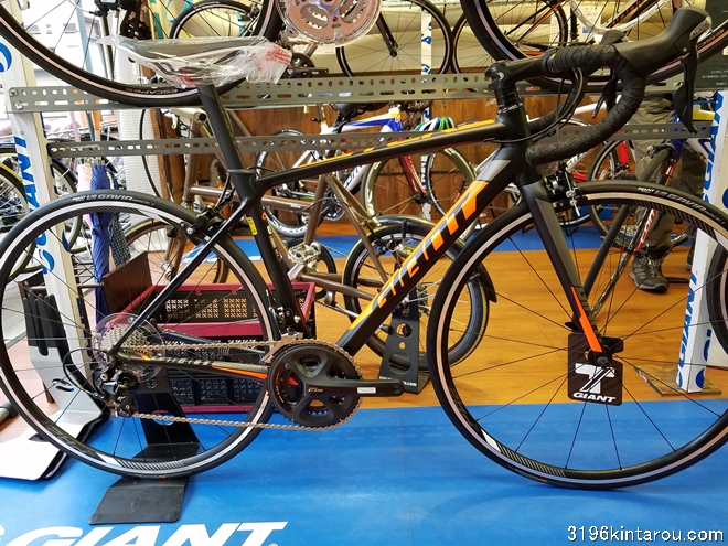 GIANT(ジャイアント) TCR SLR2 2018年モデルが店頭に入荷してまいり
