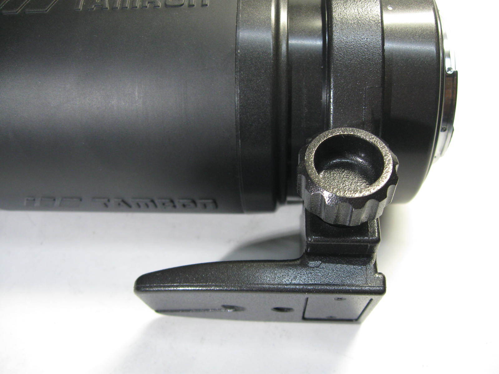 TAMRON AF 200-400mm F5.6 LD IF [75D] 貧者の望遠レンズの実力は