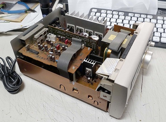 ケンウッドのレシーバ「R-7PRO」 御開帳です^^ | 「紺青の海」 鎌倉