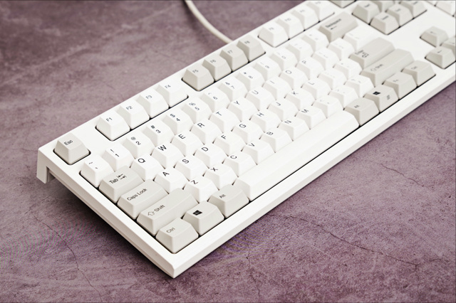 東プレのキーボード『REALFORCE R2 PFU Limited Edition』のフルサイズ