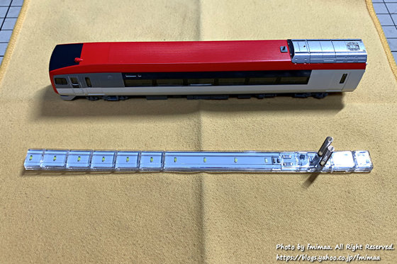 253系 N'EX 室内灯取り付け - ナマケモノ写真館