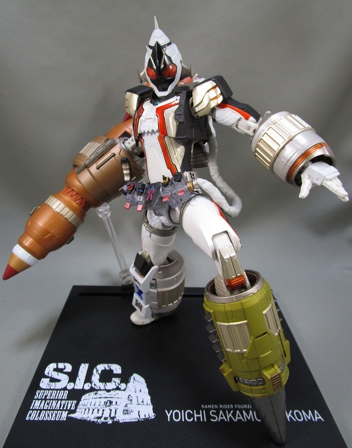玩具レビュー S.I.C. 仮面ライダーフォーゼ ベースステイツ - 金の