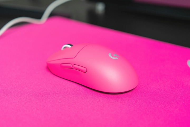 ロジクール 『PRO X SUPERLIGHT マゼンタ』 画像など ～ピンク一色に