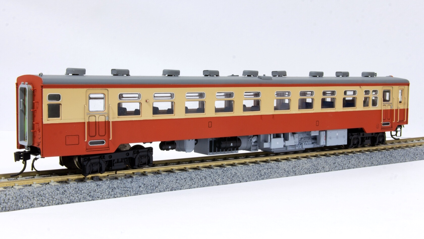 天賞堂のキハ10系列をいじる(2) - (16番)天賞堂キハ17系加工