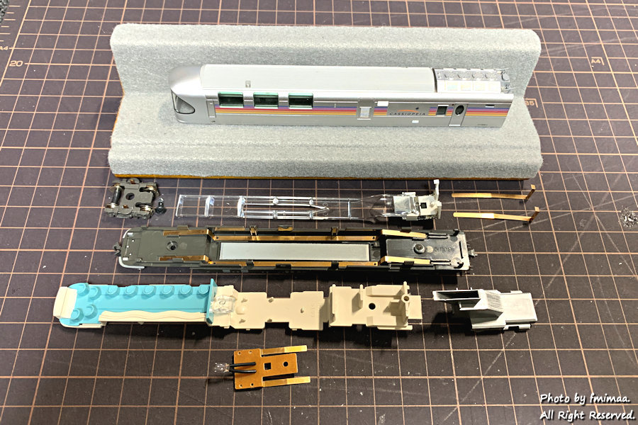 KATO E26系カシオペア旧製品を弄る その1 … テールランプ & テール