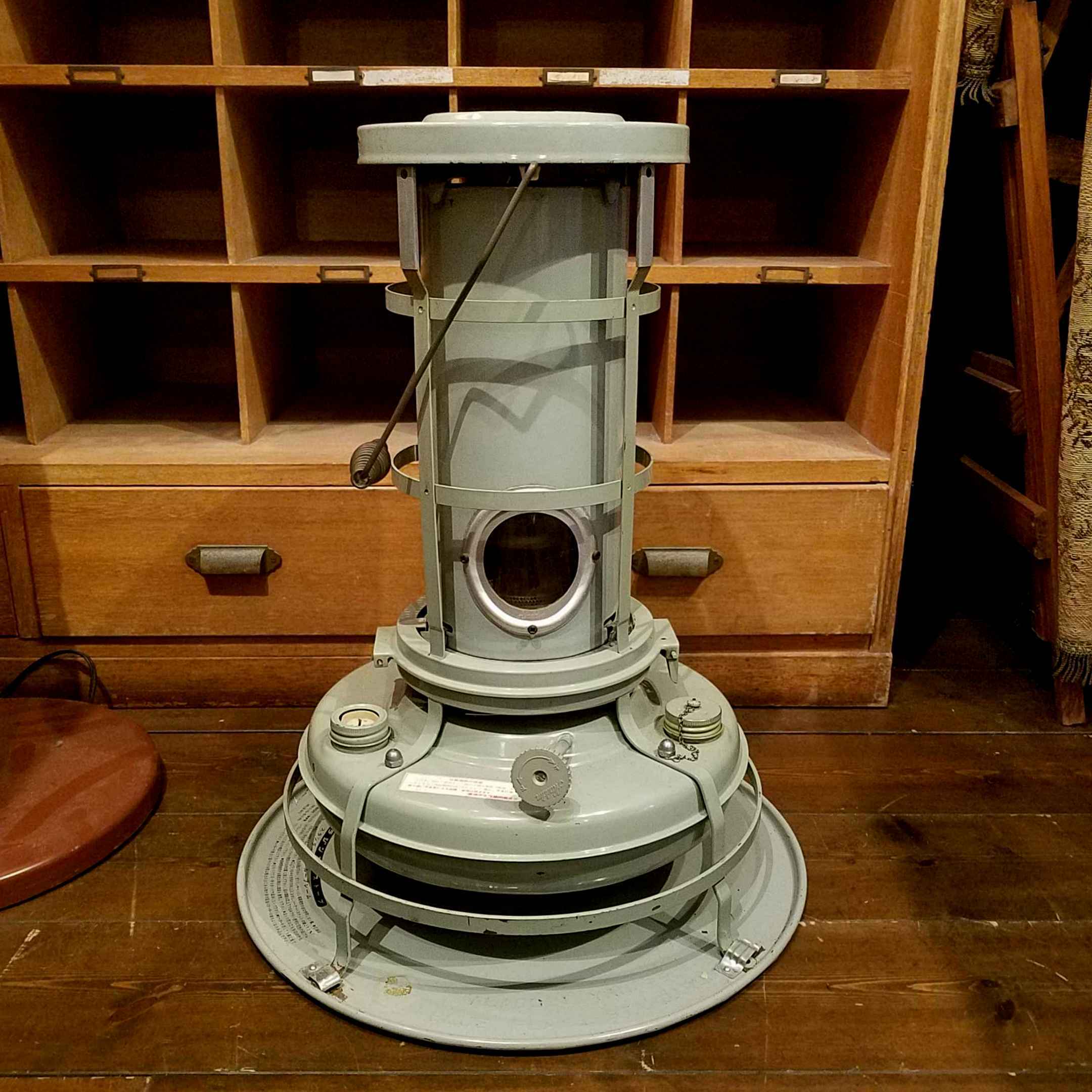 ヴィンテージ・ブルーフレームヒーター アラジン25型（ヴィンテージ