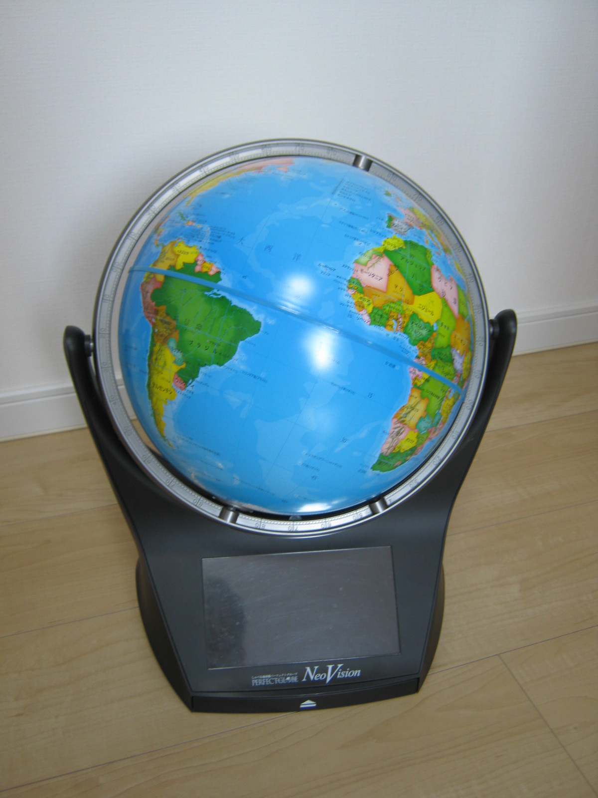 しゃべる地球儀「パーフェクトグローブ」ネオビジョンプレミアム