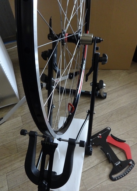 TNIリムとNOVATECハブで格安な軽量ホイールの手組に挑戦 #3/3 ～組上げ