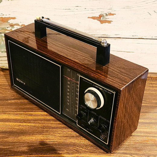 昭和レトロなポータブルラジオ SONY TFM-9200 - [Sold Out]過去の販売商品